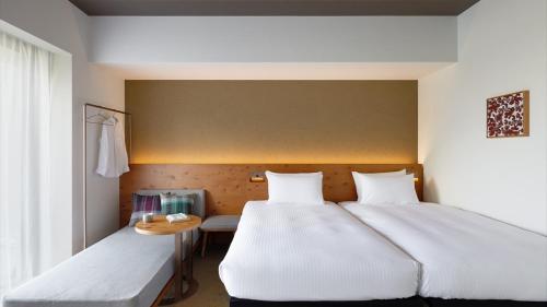 HOTEL STRATA NAHA - Room Types and Amenities
