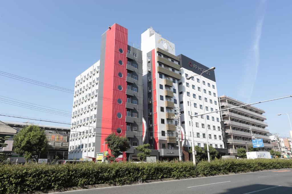 Hotel Sunplaza 2 Annex - Location and Access