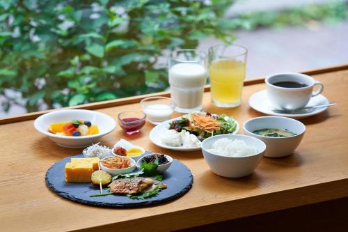 Hotel Sunroute Ginza - Room Types and Features