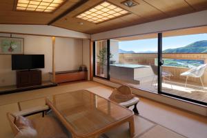 Hotel Sunshine Kinugawa - Hotel Overview and Location
