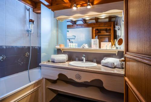 Hotel the Campanules by The Sparks - Overview of Hotel Les Campanules