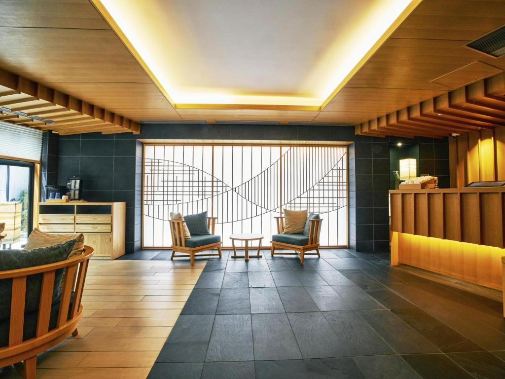 Hotel Traveltine Kyoto Kiyamachi - Location and Accessibility