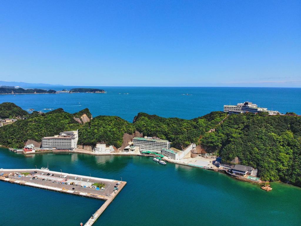 Katsuura Accommodation Guide: 7 Best Hotels