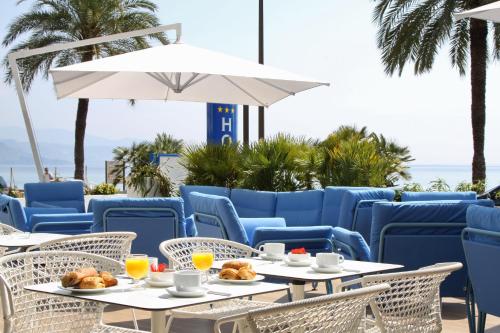 Hotel Victoria - Amenities and Services