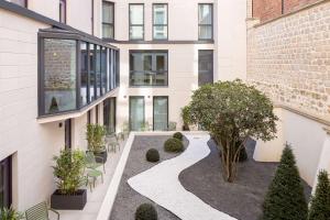 Hotel Yac Paris Clichy, a Member of Radisson Individuals - Overview of Hotel Yac Paris Clichy