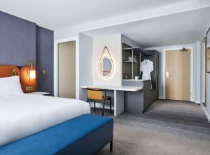 Hyatt Regency London Stratford - Hotel Overview and Location