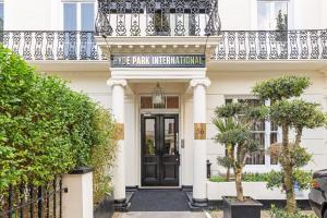 Hyde Park International - Hotel Overview and Location