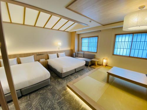 IAM HOTEL - Guest Ratings and Reviews