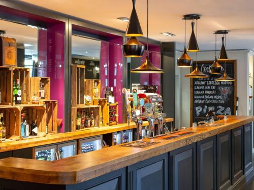 Ibis Bristol Temple Meads - Hotel Overview
