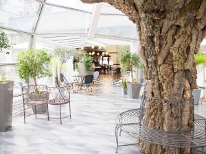 Ibis Paris Tour Eiffel Cambronne 15th - Hotel Location and Accessibility