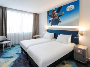 Ibis Styles London Heathrow Airport - Hotel Overview