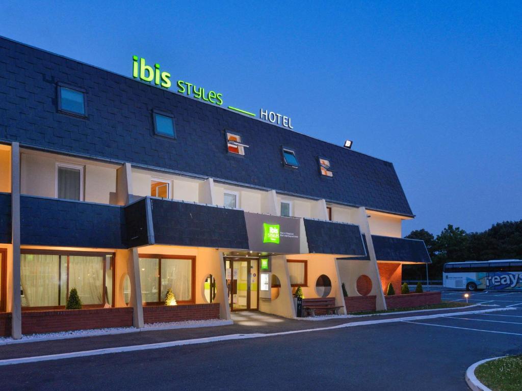 Ibis Styles Parc Des Expositions De Villepinte - Hotel Overview