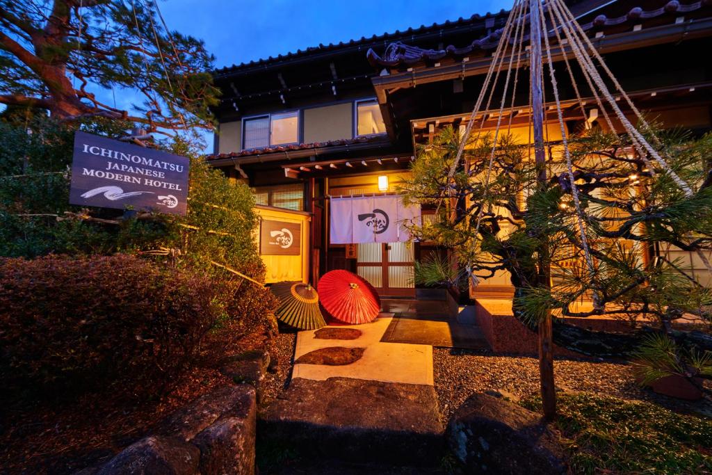 Ichinomatsu Japanese Modern Hotel Review