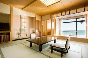 Inatori Tokai Hotel Yuen - Hotel Overview and Location