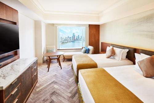 InterContinental Tokyo Bay, an IHG Hotel - Hotel Location and Transportation