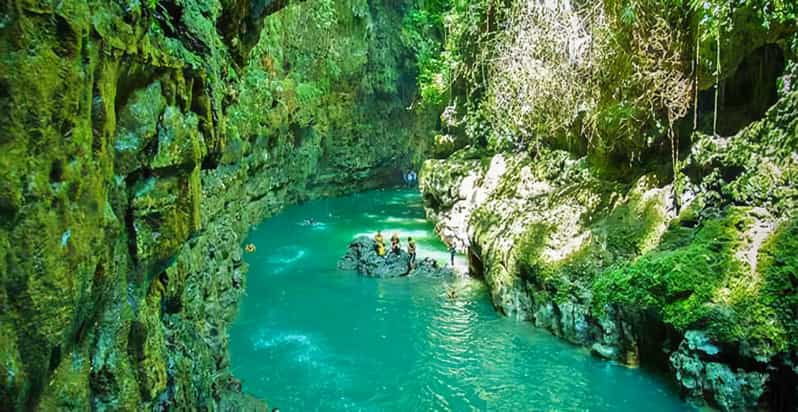 Jakarta Tour :Green Canyon, Hotspring, Volcano 3 Day 2 Night