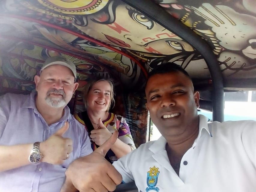 Kandy : City & Ambuluwawa Day Tour