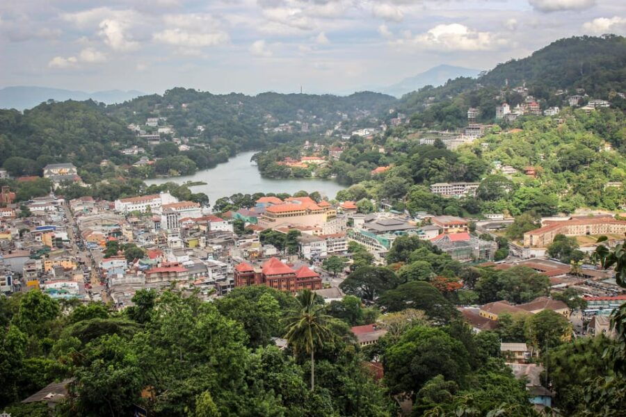 Kandy; City Tour by AC Car