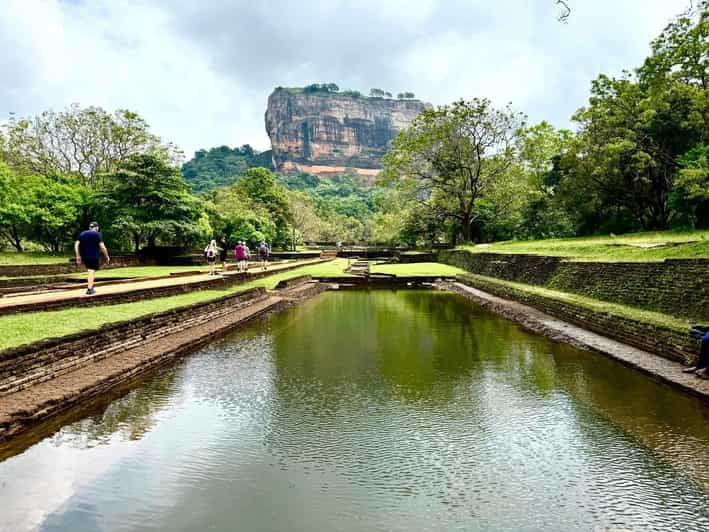 Kandy: Eighth Wonder of Sigiriya and Minneriya Park Safari - Kandy Overview