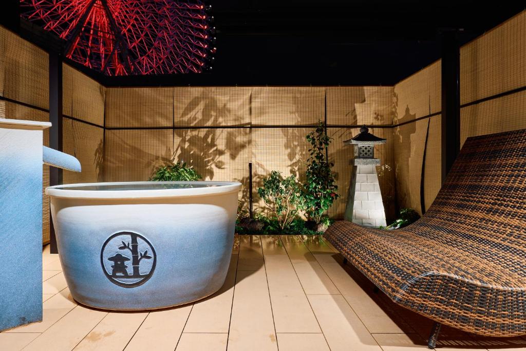 KONJAKUSO Osaka Tempozan IKESU Projection M Apping SPA KONJAKUSO Osaka Tempozan TAKADORO Wheel View Review