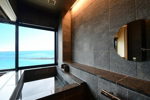 Kuroshio No Yado Rinkaisou - Inn of the Black Current - Property Overview and Location
