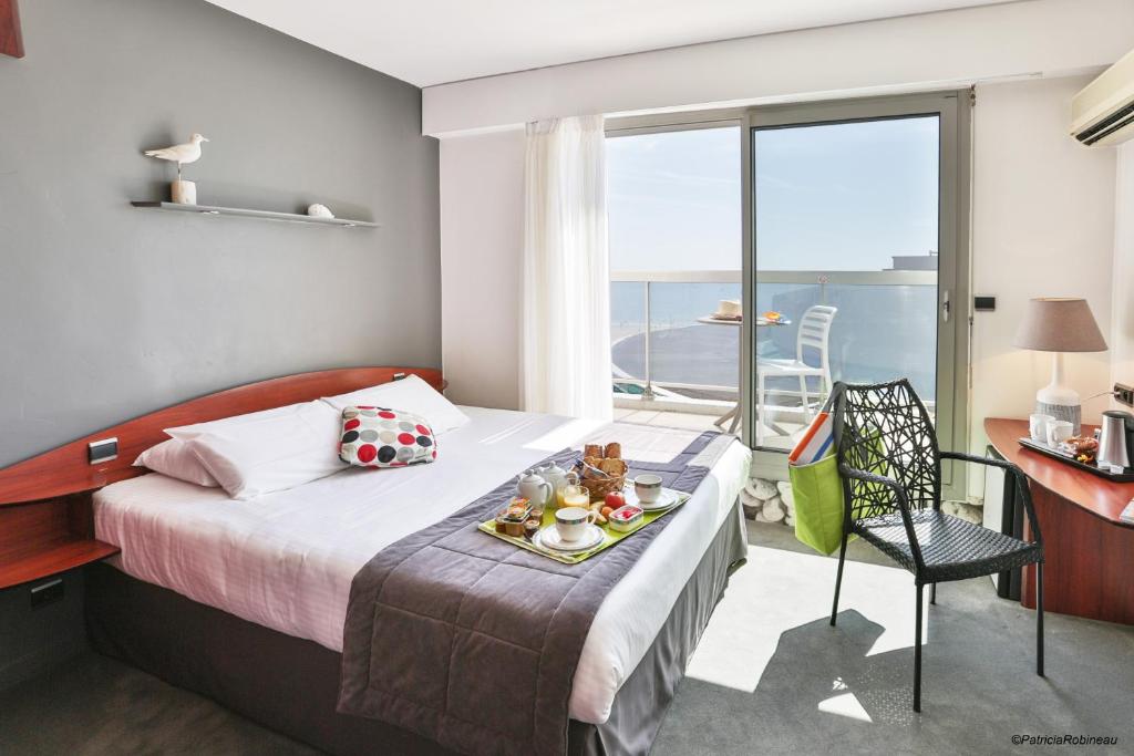 Kyriad Prestige Les Sables D'olonne - Beach - Conference Center - Hotel Overview