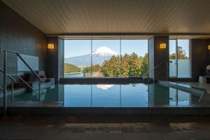 Kyukamura Fuji - Captivating Location and Scenery