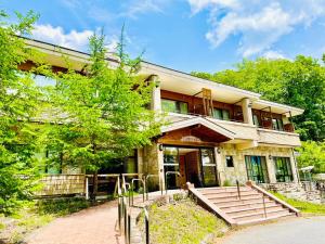 Lake Side Nikko Hotel - Hotel Overview and Location