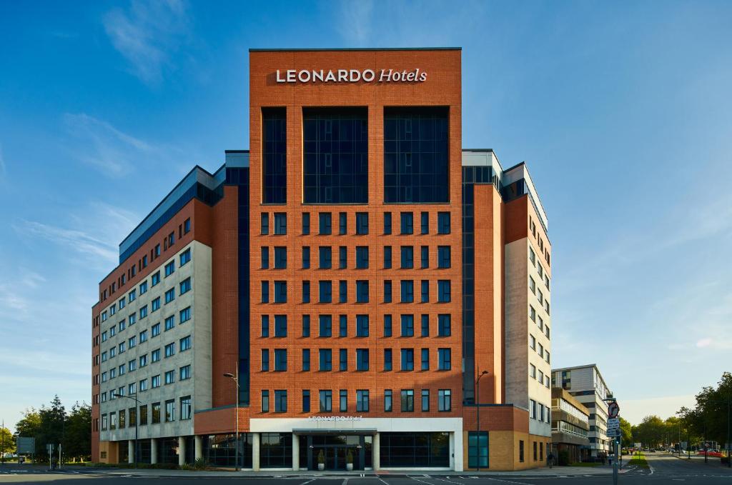 Leonardo Hotel Swindon - Hotel Overview