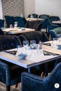 LInitial - Guest Experience