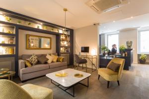 Logis Hotel Jardin De Villiers - Hotel Overview