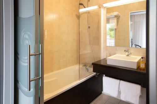 Logis Le Relais De Farrou - Hotel - Restaurant - Spa - Luxurious Accommodations