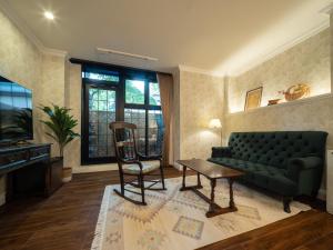 LONGINGHOUSE Kyukaruizawa Suwanomori - Good To Know