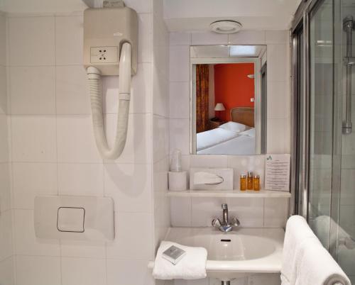 Louvre Tonic Hotel - Hotel Overview