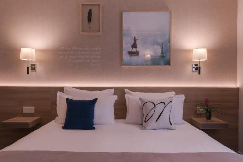 Magda Champs Elysees - Location Highlights