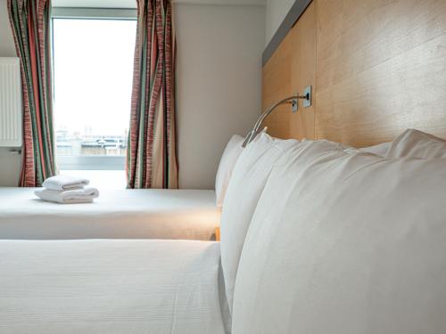 Maiden Oval - Hotel Overview