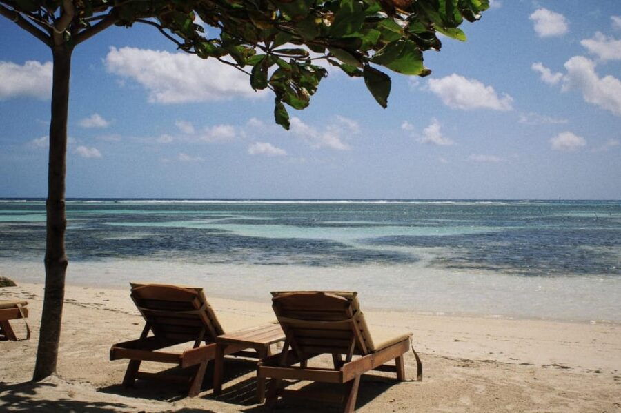 MALECON21 BEACH CLUB Costa Maya GOLD BEACH BREAK DAY PASS
