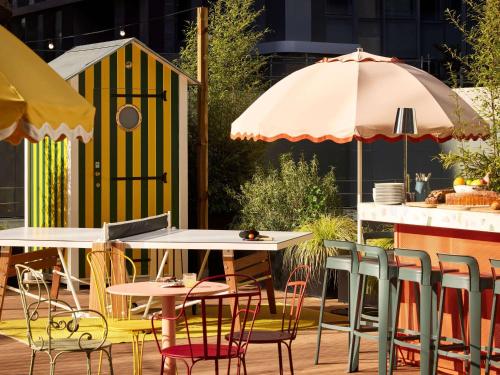 Mama Shelter Paris La Défense - Hotel Overview