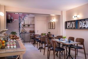 Maxim Hotel Latin Quarter - Hotel Overview and Location