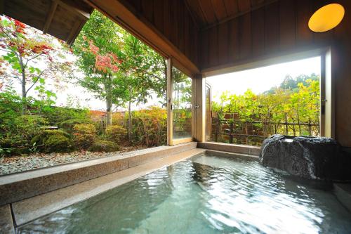 Meigetsuso Review - Accommodation Options