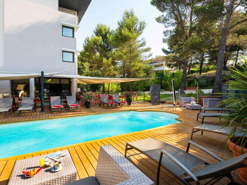 Mercure Aix-en-Provence La Duranne Gare TGV - Location and Accessibility