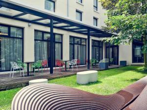 Mercure Amiens Cathedral - Location and Accessibility