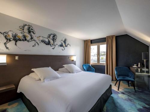 Mercure Banks of the Loire Saumur - Location and Accessibility