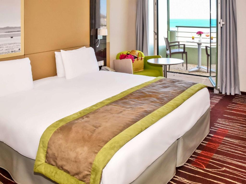 Mercure Granville Le Grand Large - Hotel Overview