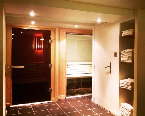 Mercure Lille Roubaix Grand Hotel - Hotel Overview