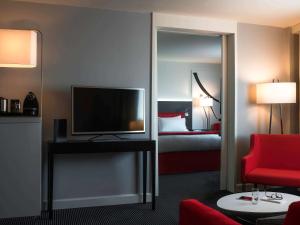 Mercure Paris CDG Airport & Convention - Hotel Accommodations