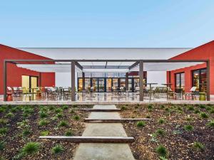 Mercure Paris Orly Airport - Hotel Overview