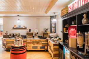 Mercure Paris Roissy CDG - Location and Accessibility