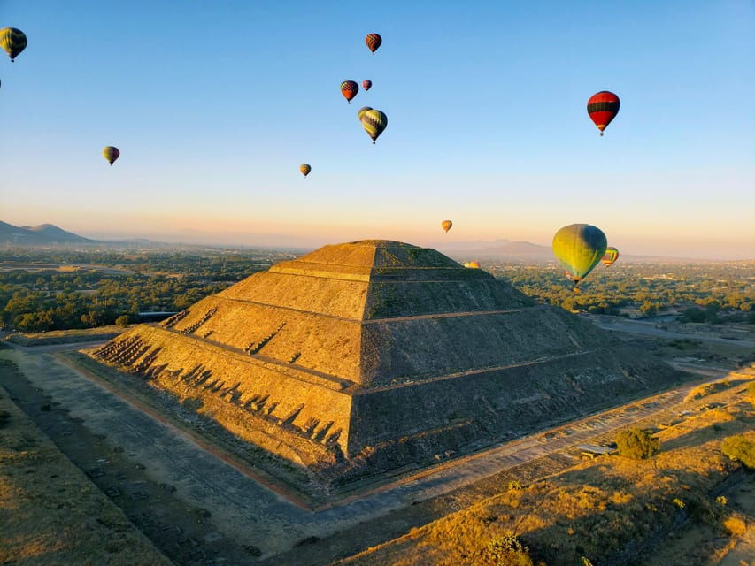 Mexico City: Teotihuacan Air Balloon Flight & Cave Breakfast