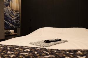 Million Ray Hurdle - Gateway to Tokyos Heart